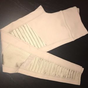 Alo Moto Legging Gravel